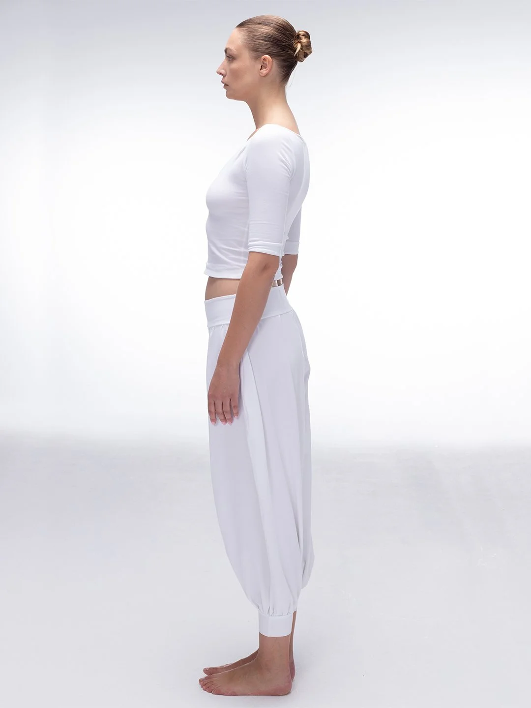 white_jersey_balloon_trousers_wide_mpower_5.jpg