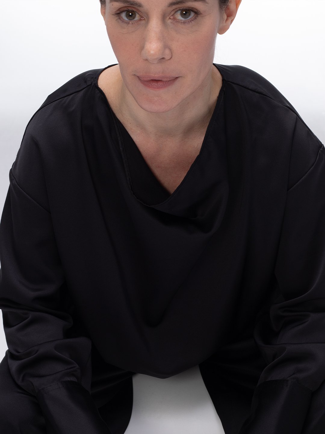 satin_black_shirt_drapped_mpower_6.jpg