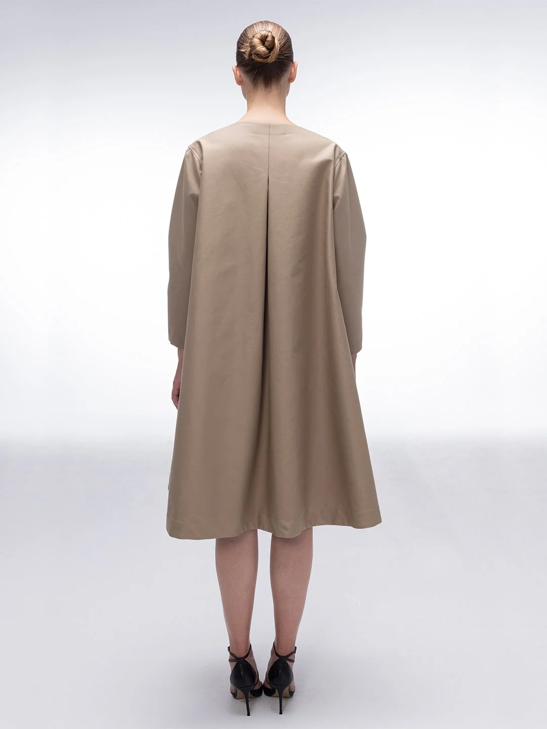 wide_shirt_dress_beige_sand_mpower_3.jpg