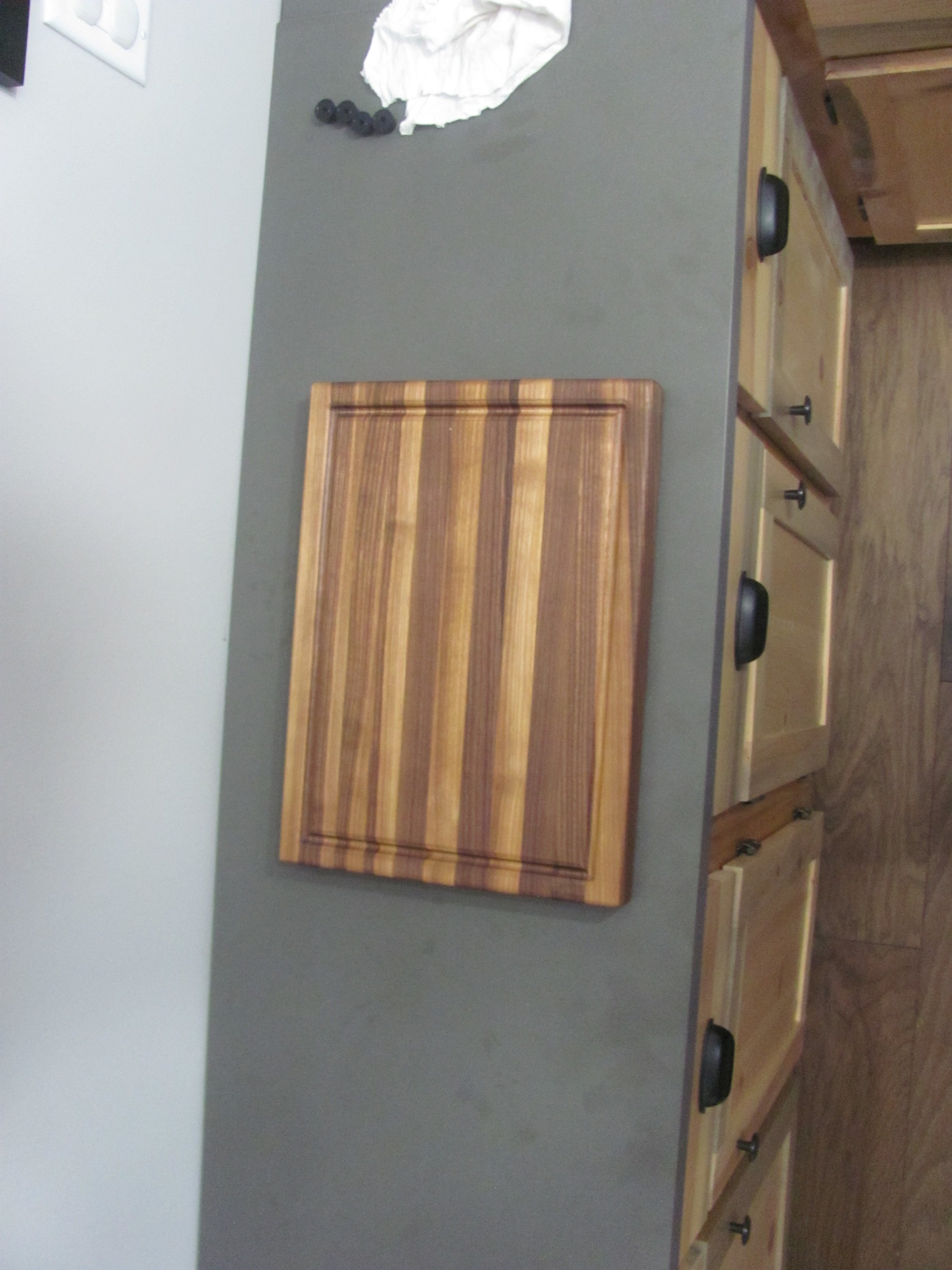 Walnut Cutting Board  MC44