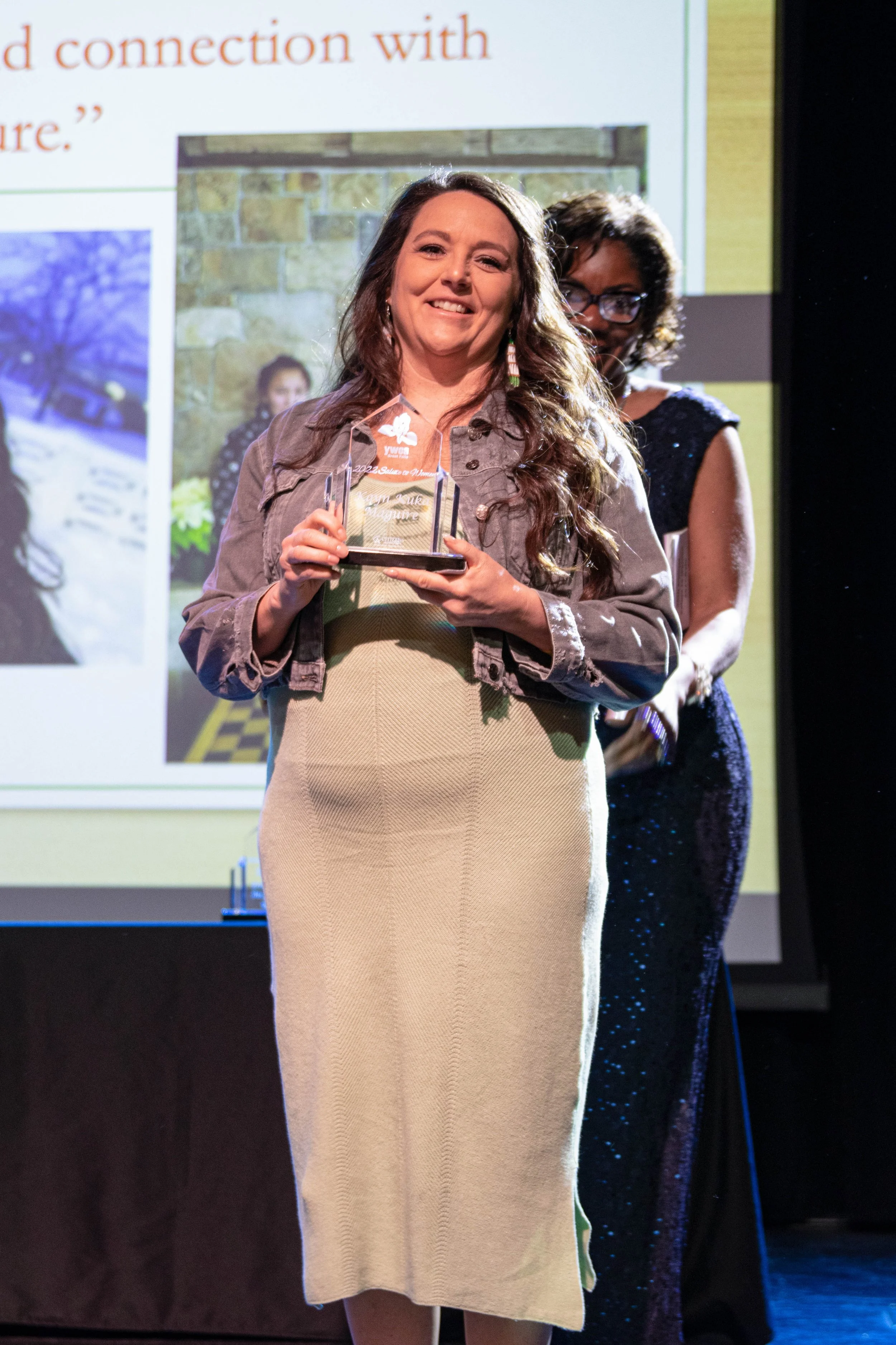 YWCA Salute to Women Gala 2022IMG_7353-Edit.jpg