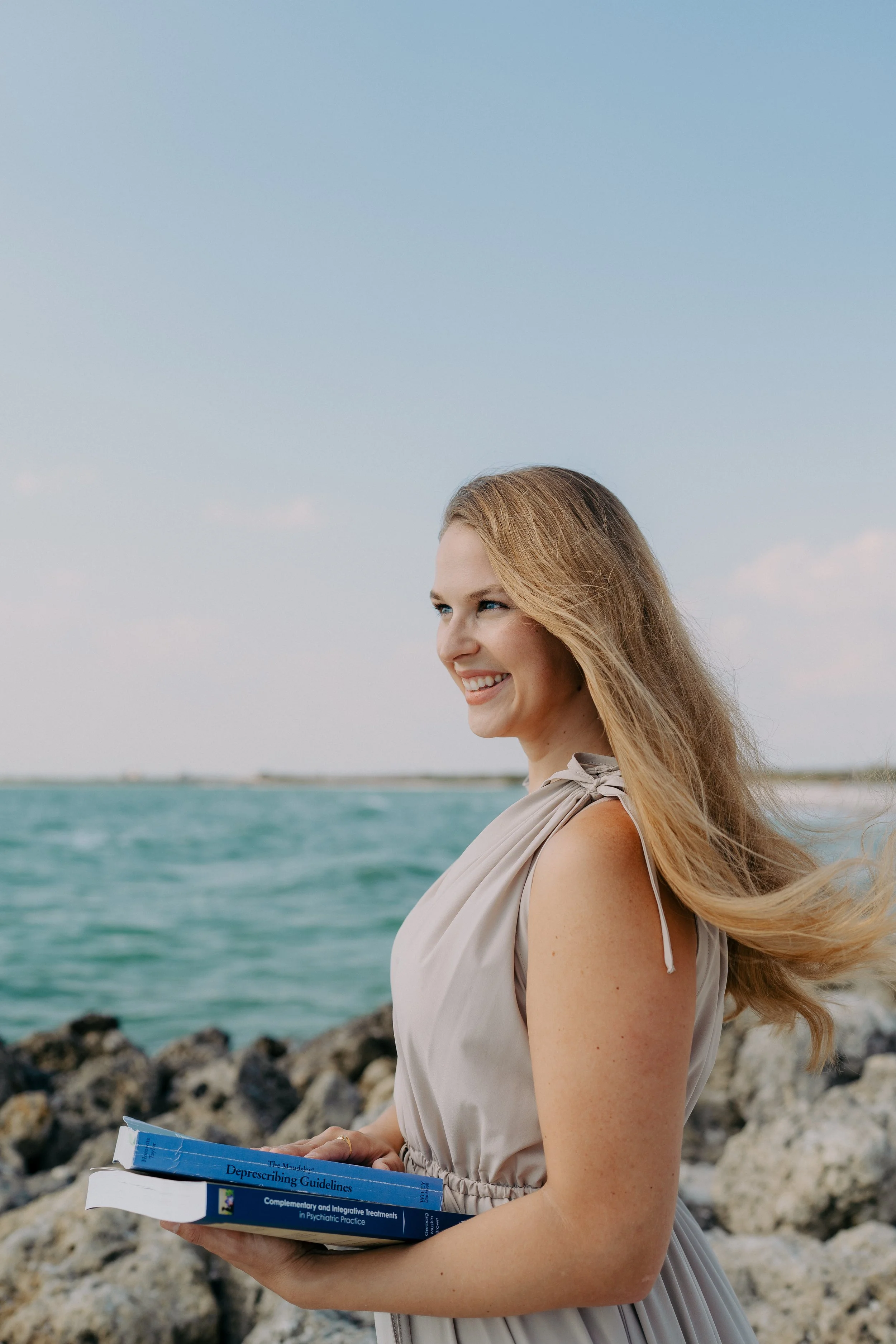 Florida Integrative Psychiatrist, Reproductive Psychiatrist, Postpartum Support, Deprescribing Support