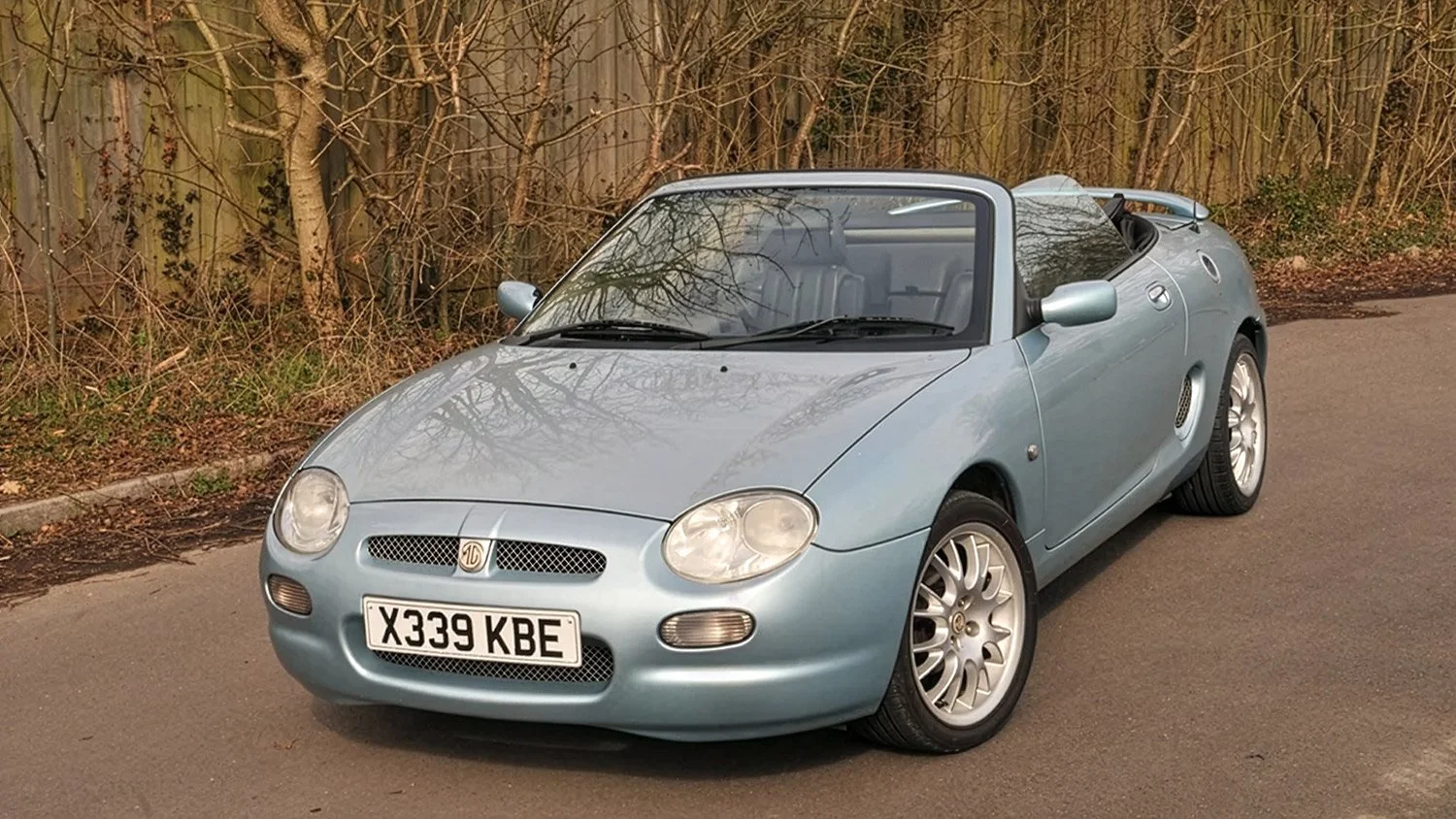 MGF (2000)