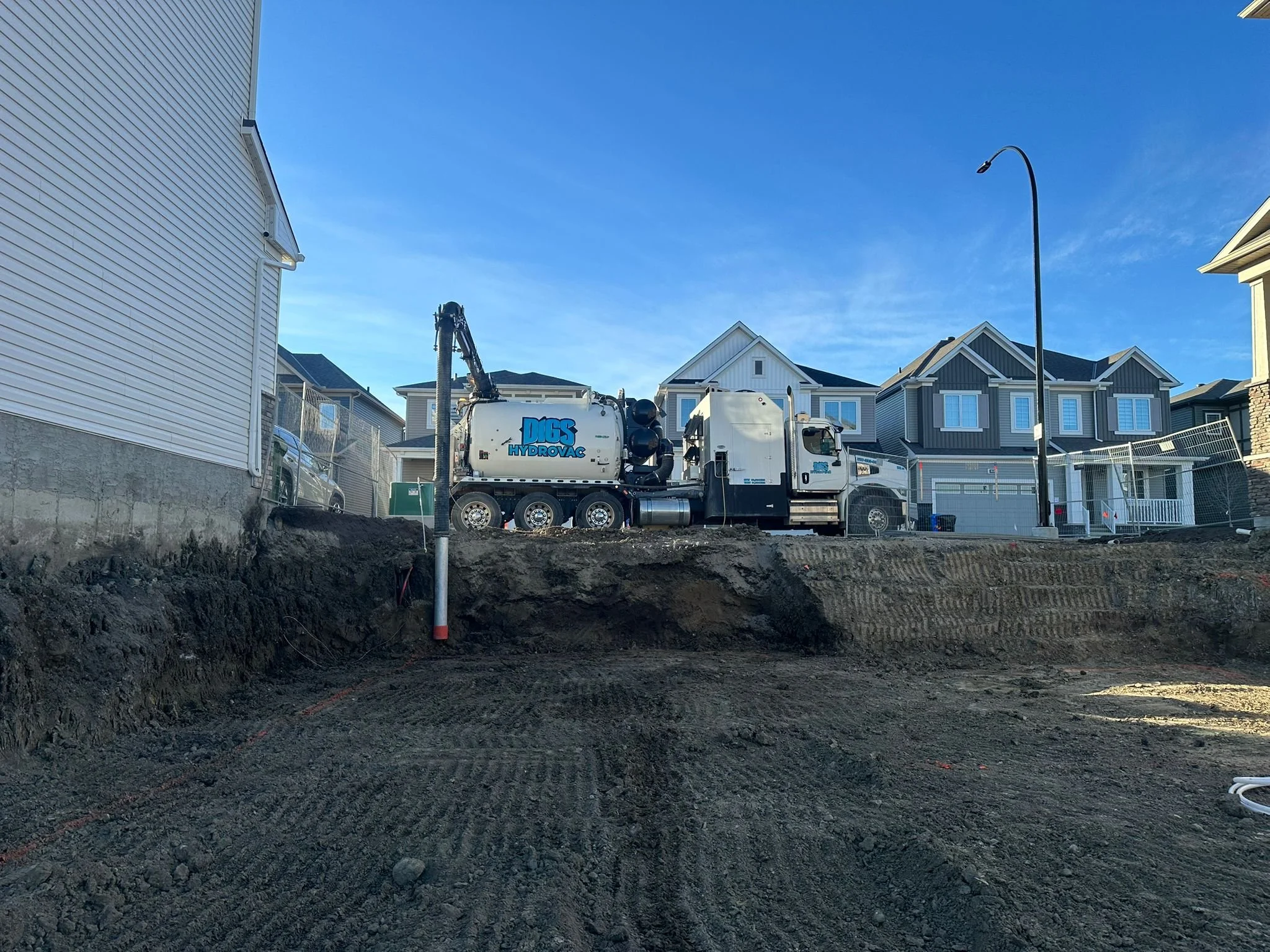 Why Utility Daylighting Is Critical Before Trenching in Calgary and Edmonton