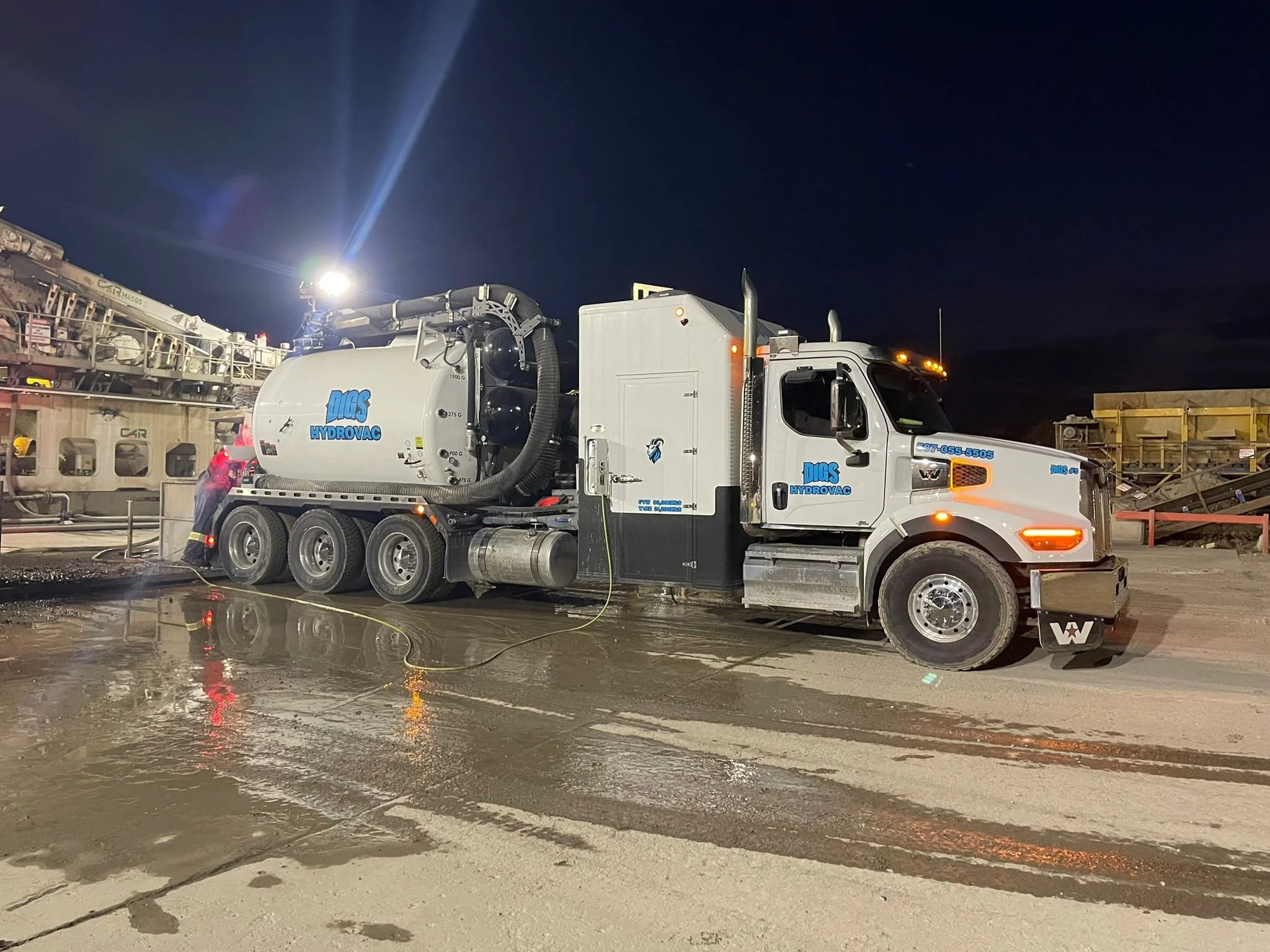 Hydrovac Excavation for Complex and High-Risk Excavation Projects