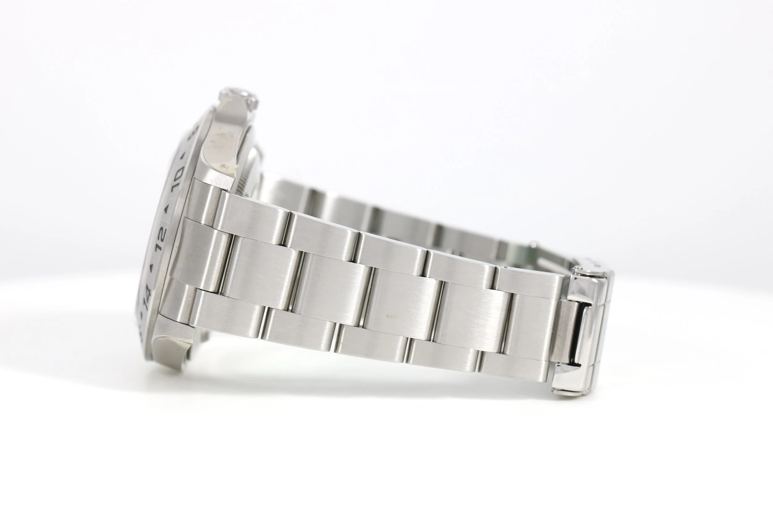 Stickered Rolex 16570 Explorer II - 16570 (Polar)