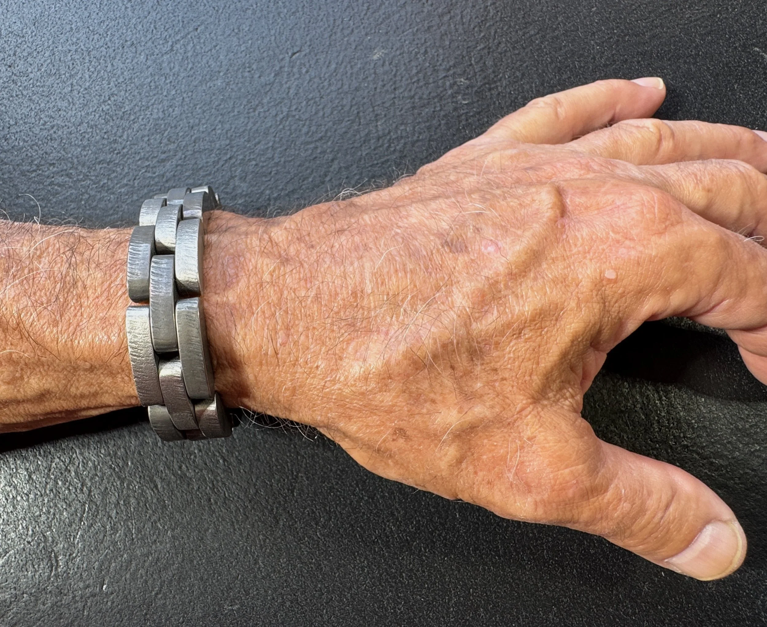 49 Medium Wrist.jpeg
