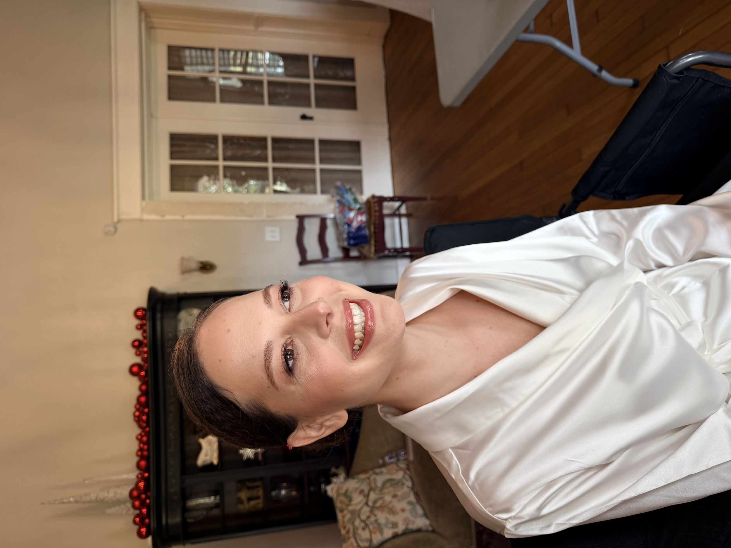 Bridal makeup artist