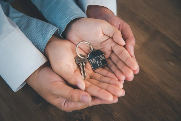 House keys in hand