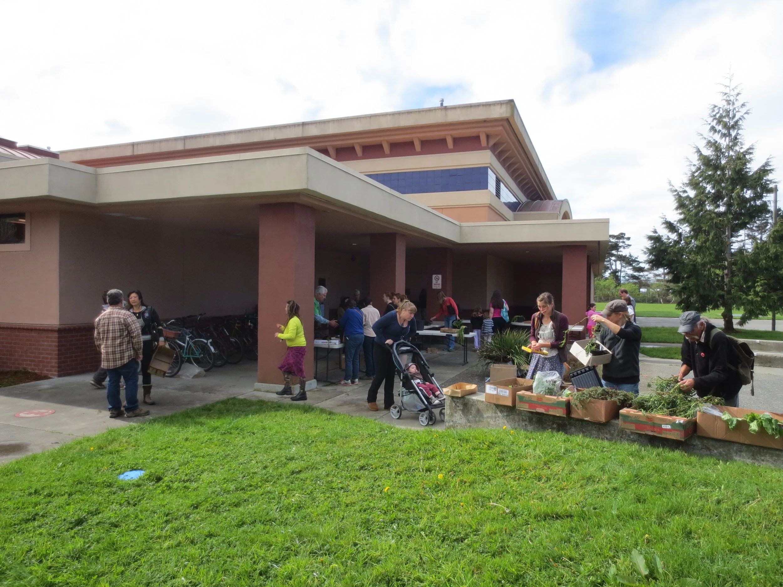 Photos of the Humboldt Permaculture Guild's 2015 Seed & Plant Exchange