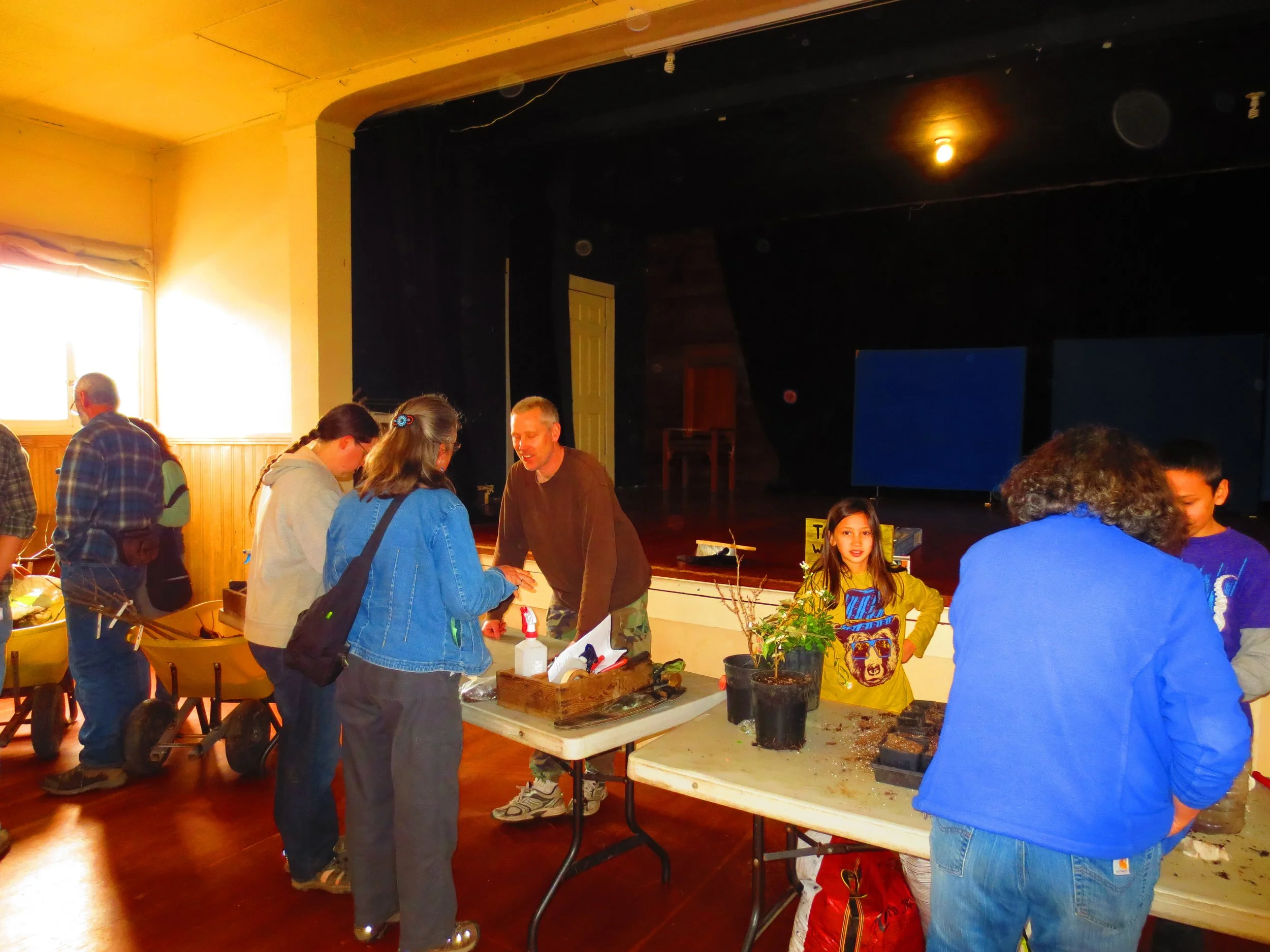 A look at the 2016 Humboldt Permaculture Guild Scion Exchange