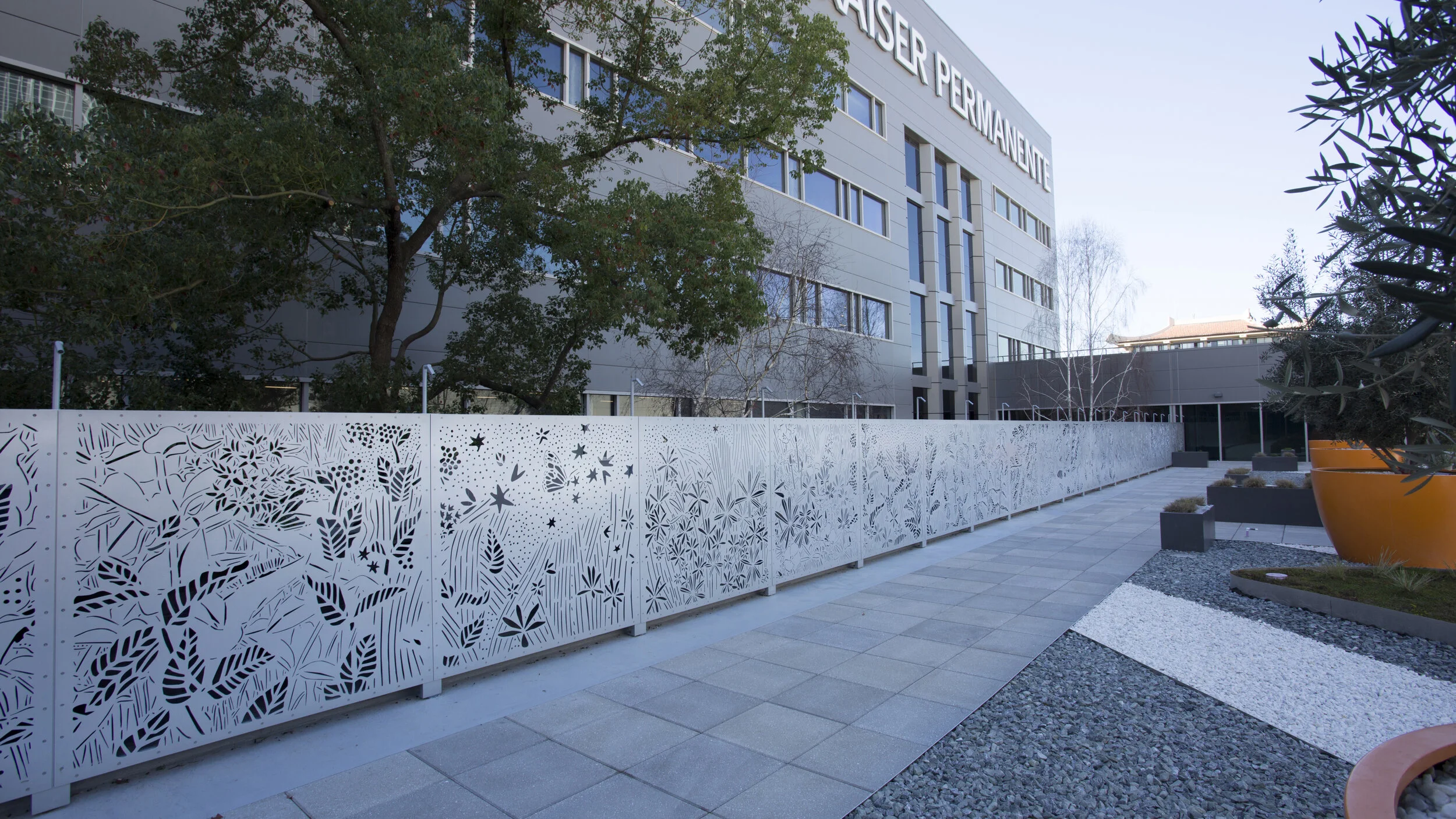 LC Studio Tutto_Guardrail Panels Full Side View.jpg