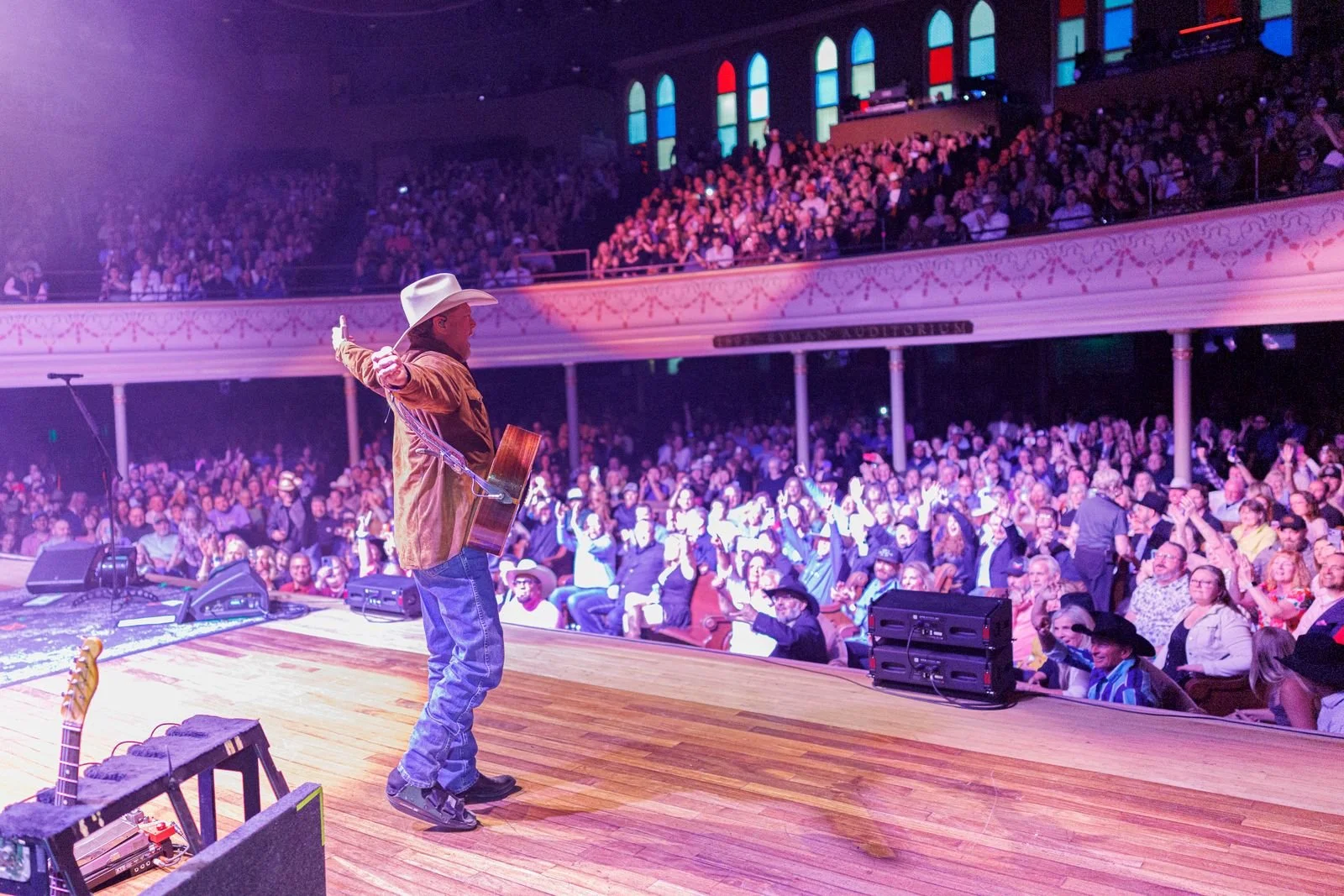 MULTIDIMENSIONAL COUNTRY ICON TRACY LAWRENCE SELLS OUT RYMAN AUDITORIUM FOR THIRD CONSECUTIVE YEAR, ROUNDED OUT WITH HIS SIXTH ANNUAL MISSION:POSSIBLE CELEBRITY GOLF TOURNAMENT