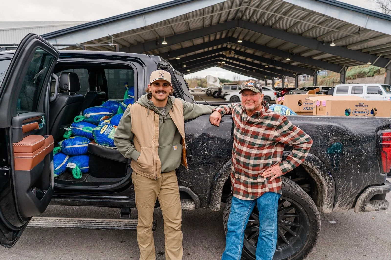 Tracy Lawrence Celebrates 20th Anniversary Of Turkey Fry And Benefit Concert, Raising $355,000, Distributing 5,350 Turkeys And Providing 50,000+ Meals