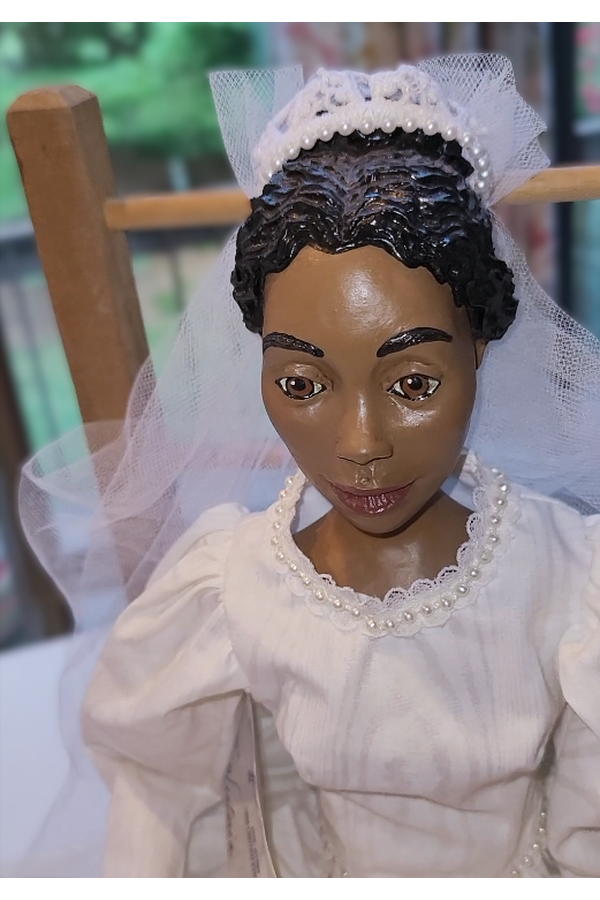 Daddy’s Long Legs “Victoria” Limited Edition Art Doll Signed42.png