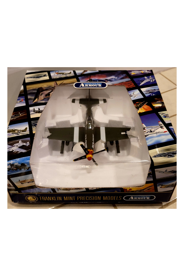 Franklin Mint - Armour Collection - P-51 Mustang - Old Crow - WWII replica #B11B178