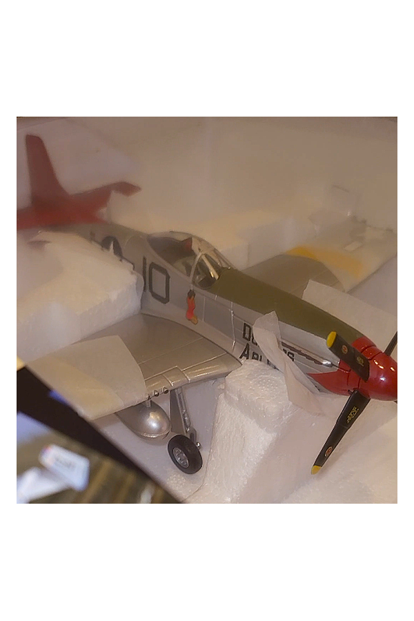 Franklin Mint - Armour Collection - P-51 Mustang Tuskegee Airmen Red Tail 1:48 scale - WWII