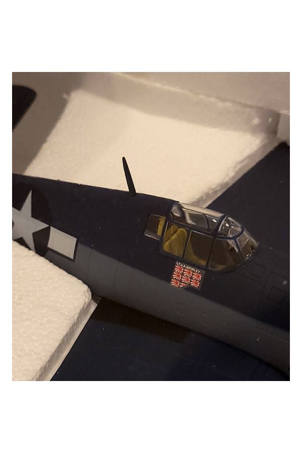 Franklin Mint Armour F6F-3 Hellcat VF-27 1:48 WWII Diecast Model B11B311 NIB. Detail of cockpit.