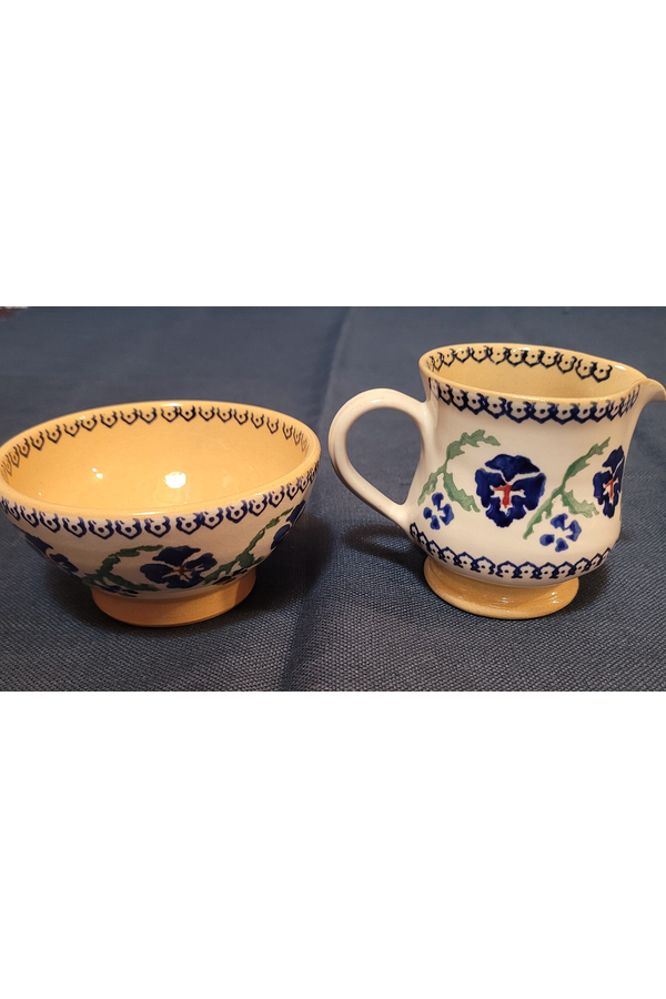 Nicholas Mosse Irish Pottery - Pansy Creamer Bowl 80.png