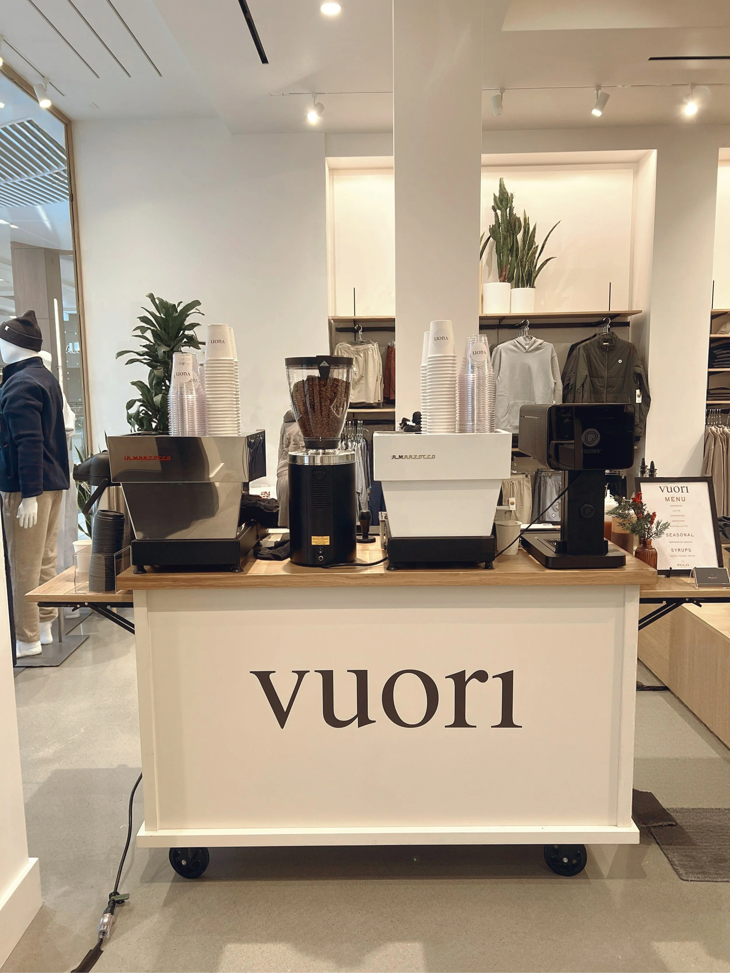 TRADE SHOW COFFEE STRATEGY: HOW TO USE A COFFEE CART TO DRIVE BOOTH TRAFFIC AND BRAND ENGAGEMENT