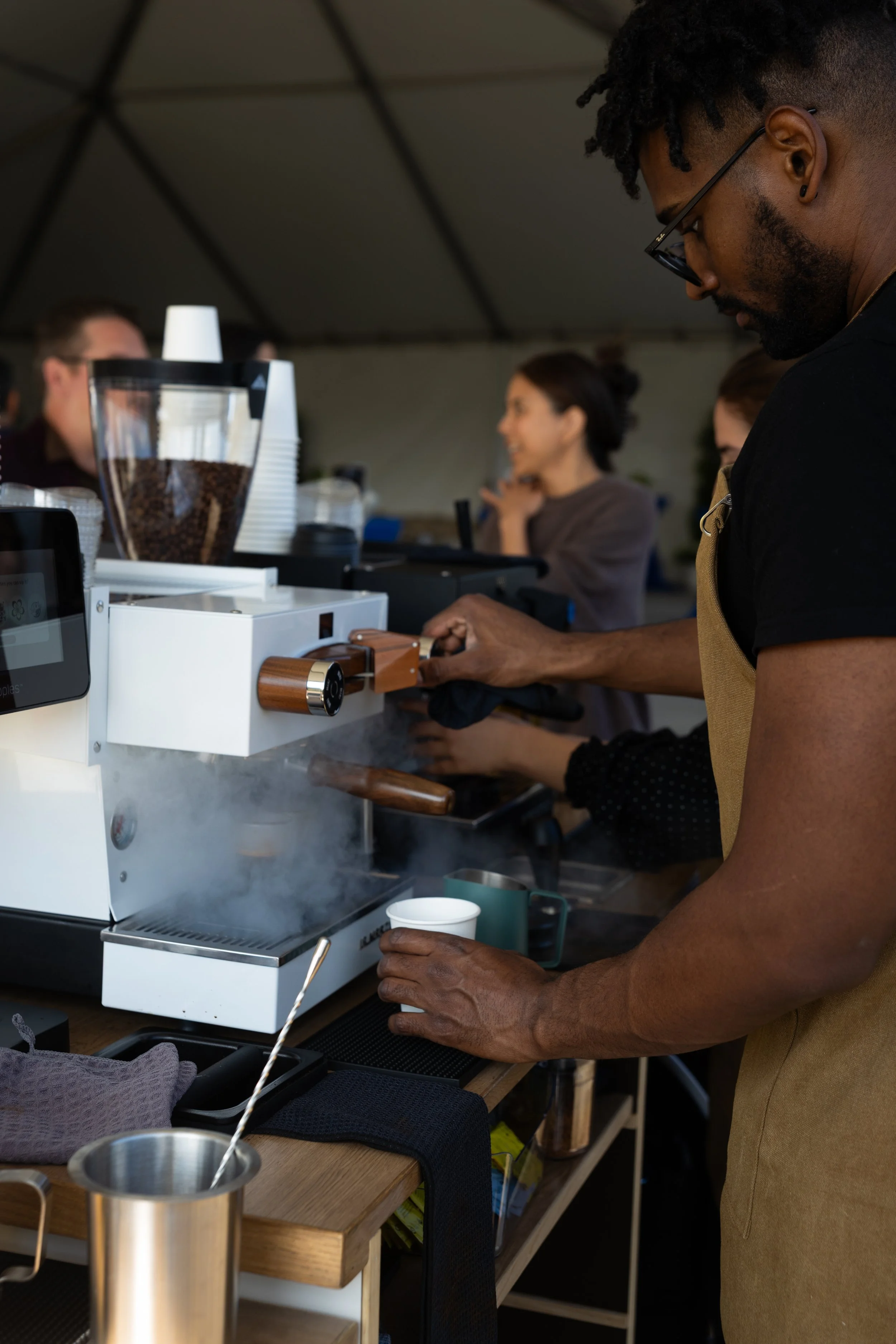 What Makes a Specialty Coffee Cart: Why Equipment and Quality Standards Matter at Events in Los Angeles