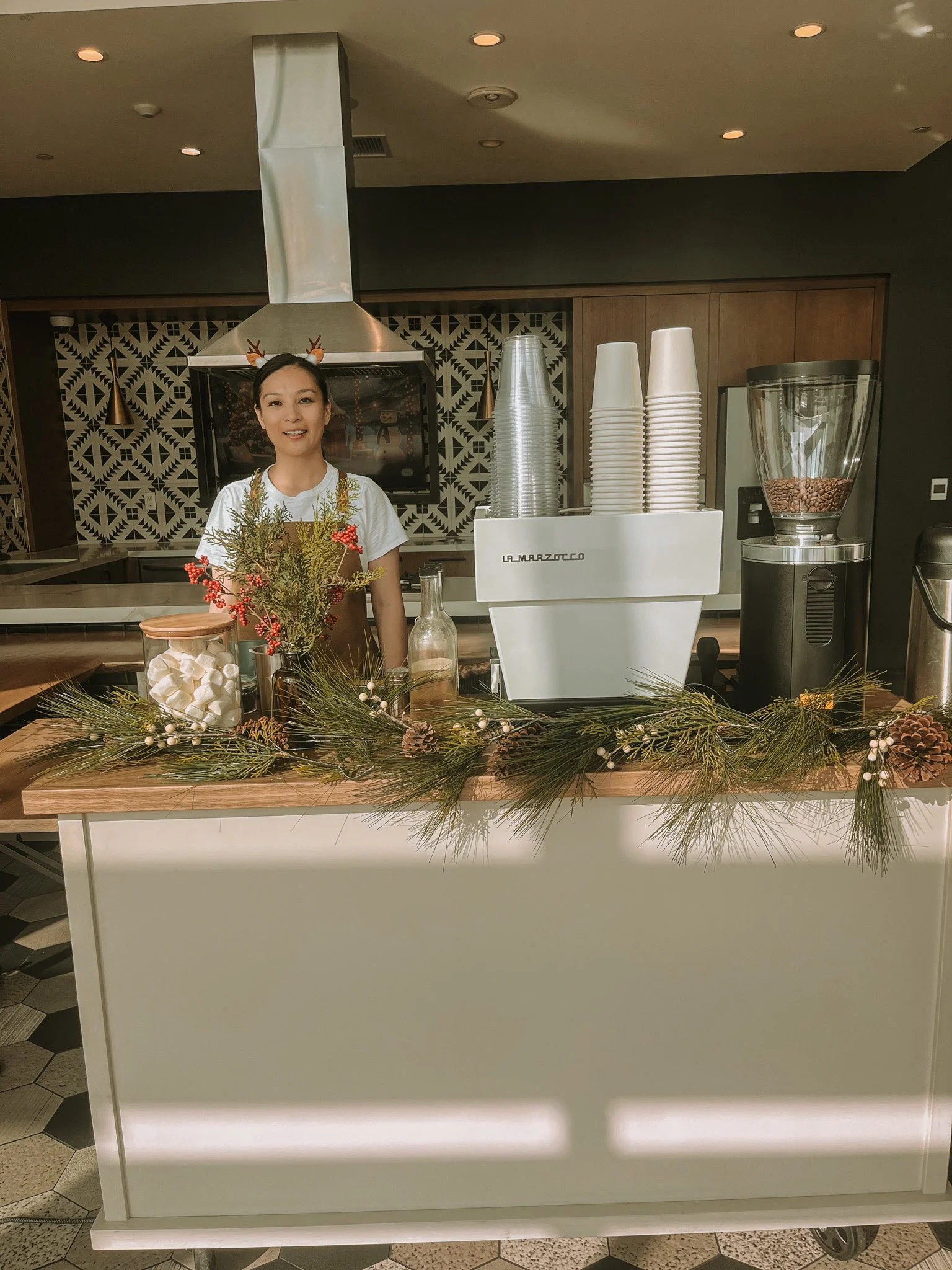 Hot Chocolate Cart Catering in Los Angeles: Why Fall and Holiday Events Book Fast