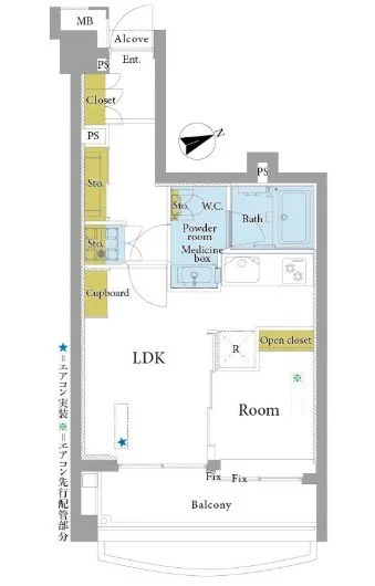 戸建ての間取り図、玄関、収納、リビングダイニングキッチン、ベッドルーム、バルコニー、バスルーム、トイレ、パウダールーム、クローゼット、オープンクローゼットを示している