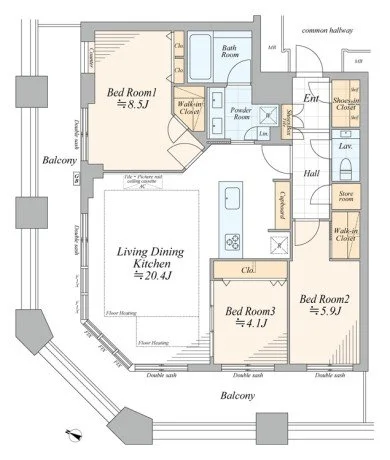 3つの寝室、リビングダイニングキッチン、バルコニー、浴室、トイレ、収納スペースを含むマンションの間取り図