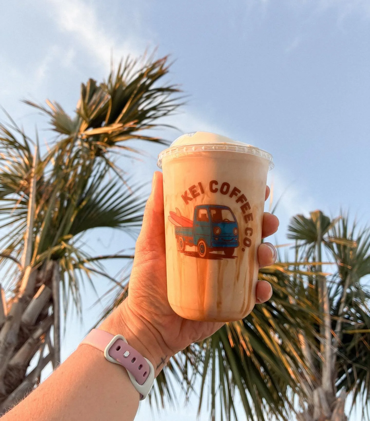 it&rsquo;s tax day!! if you just hit submit you deserve a latte. if you didn&rsquo;t&hellip; you probably need one even more. we&rsquo;ll be at the Carolina Forest Farmers Market from 10-3 ☕️

📍2254 Carolina Forest Blvd

#coffee #coffeetruck #myrtle