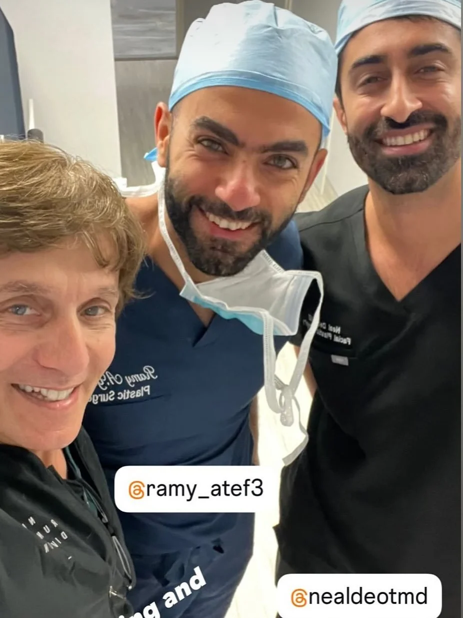 Training in the Heart of Beverly Hills 🌴&thinsp;
&thinsp;
Training in Beverly Hills afforded the unparalleled opportunity to learn in one of the world&rsquo;s foremost centers for facial plastic surgery. The concentration of talent here is extraordi