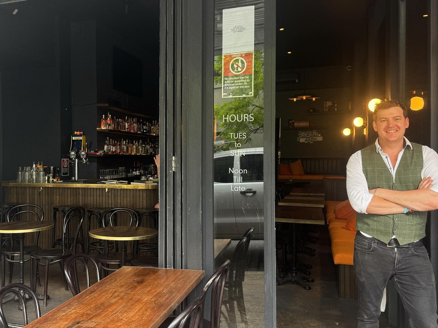 Planning something special? We love hosting everything from quiet catch-ups to proper celebrations. The 2061 team has your back so you can relax and be part of the party. We&rsquo;ll sort the drinks and bites while you focus on your guests.

Get in t