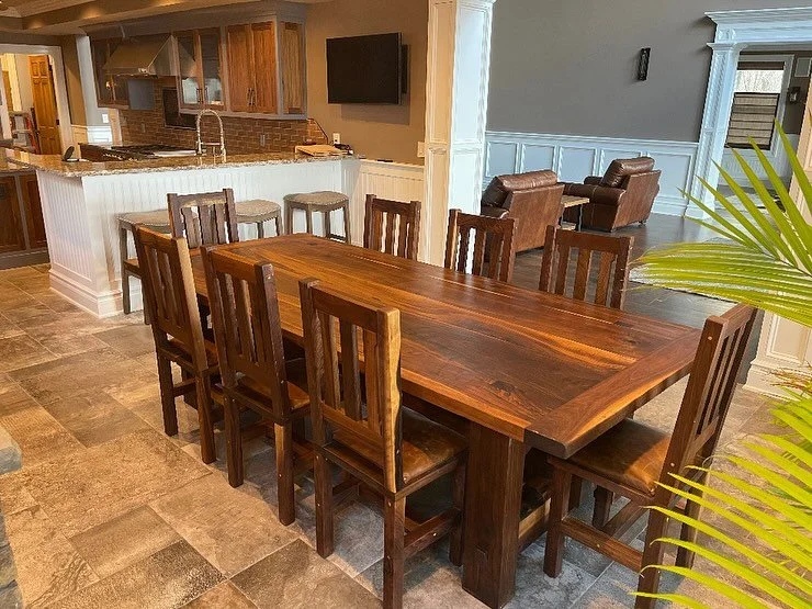 This Black Walnut Dining Table and chair set took everything I had to push through for the holidays&hellip; but so worth it! 

Pictures here just in time for NYE celebrations in it&rsquo;s new home in Long Island

46&rdquo;W x 106&rdquo;L top with ei