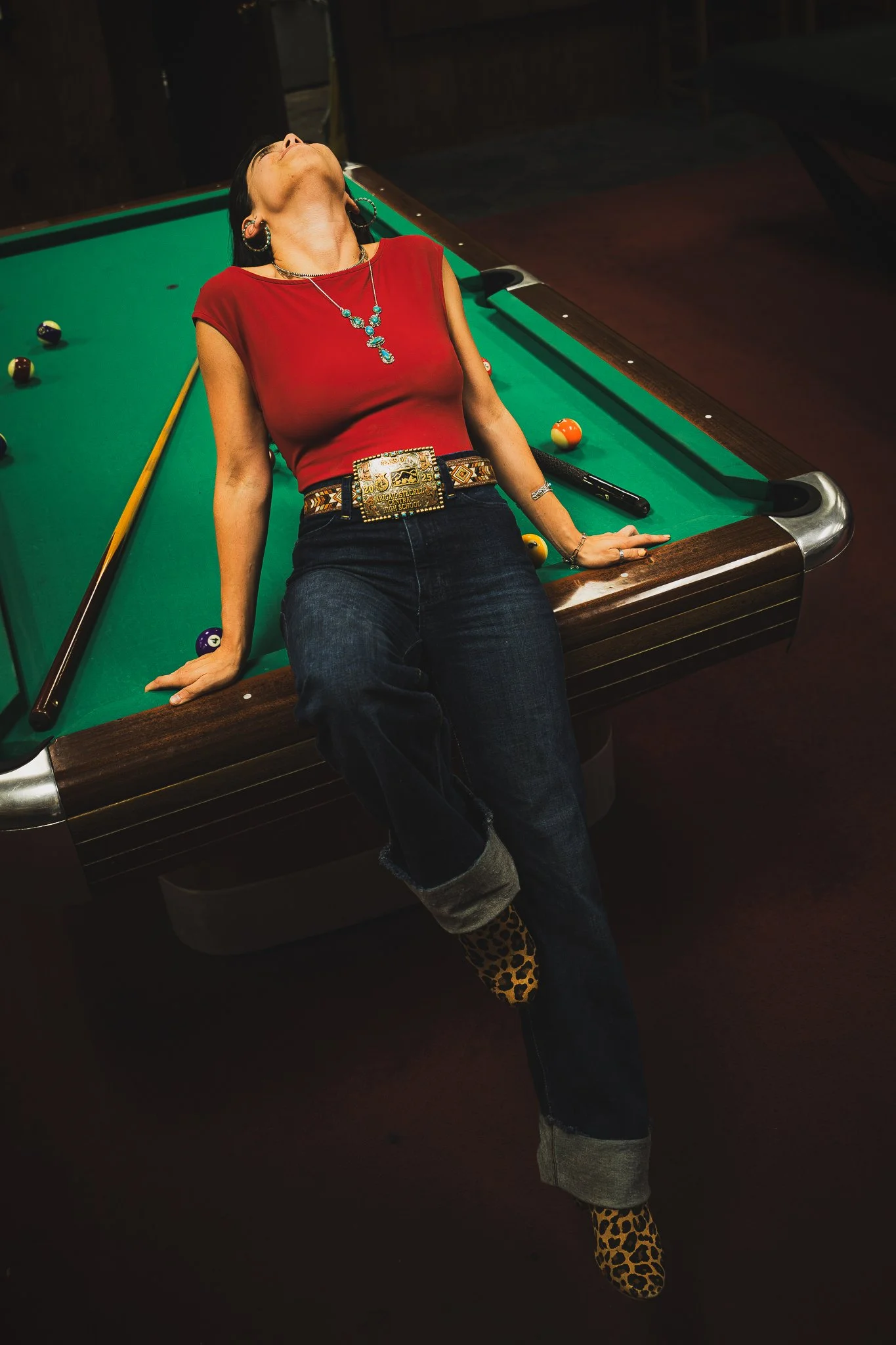Salem-Portrait-Photographer-PoolTables-CueBall-13.jpg