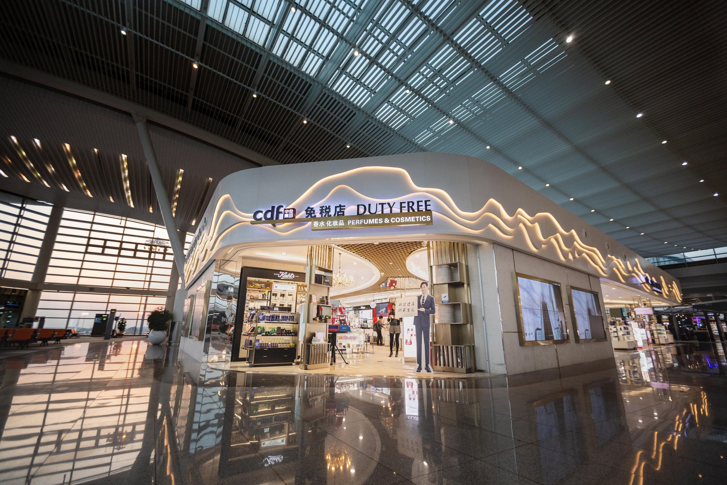 travel retail design.jpg