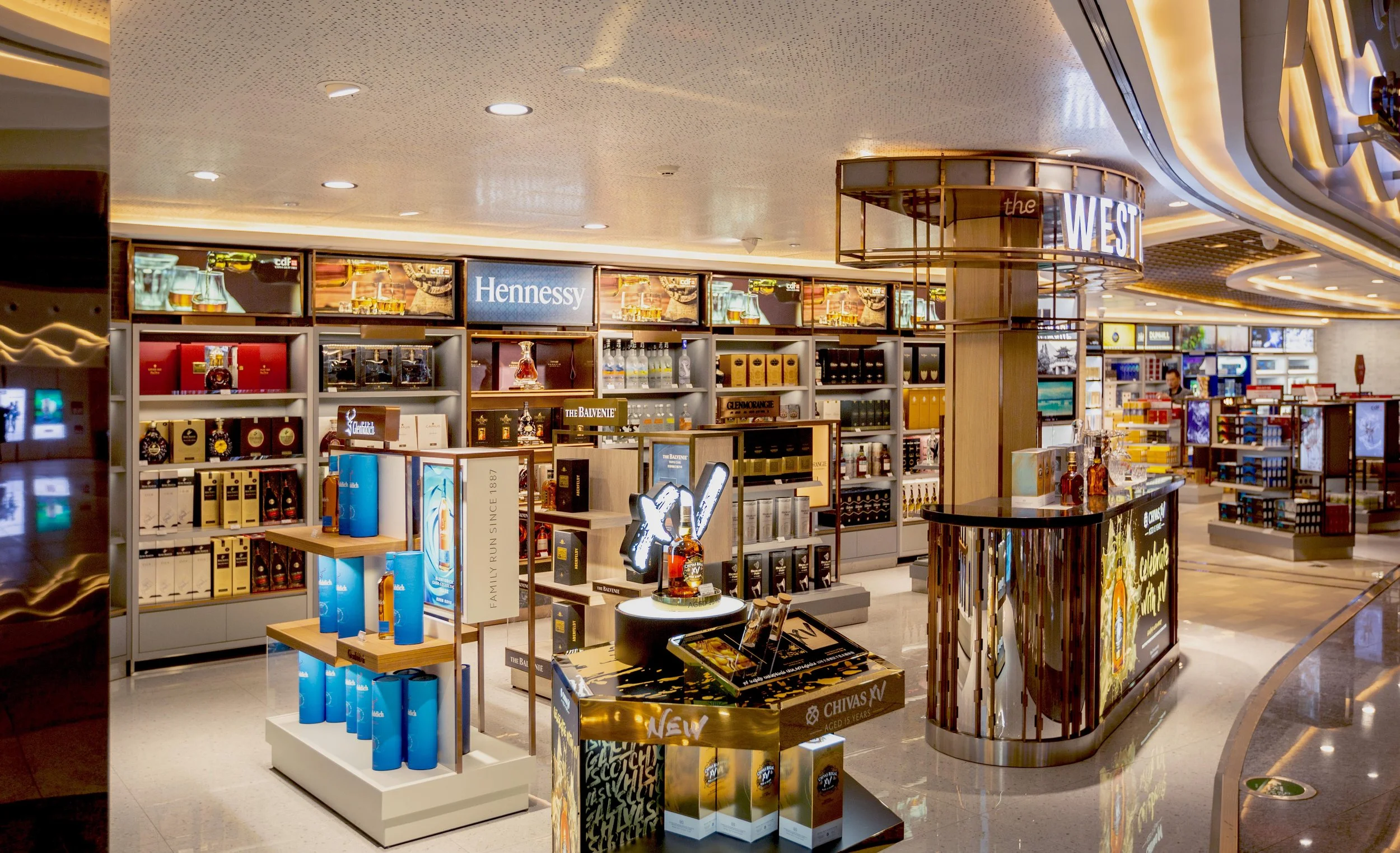 travel retail interior design.jpg