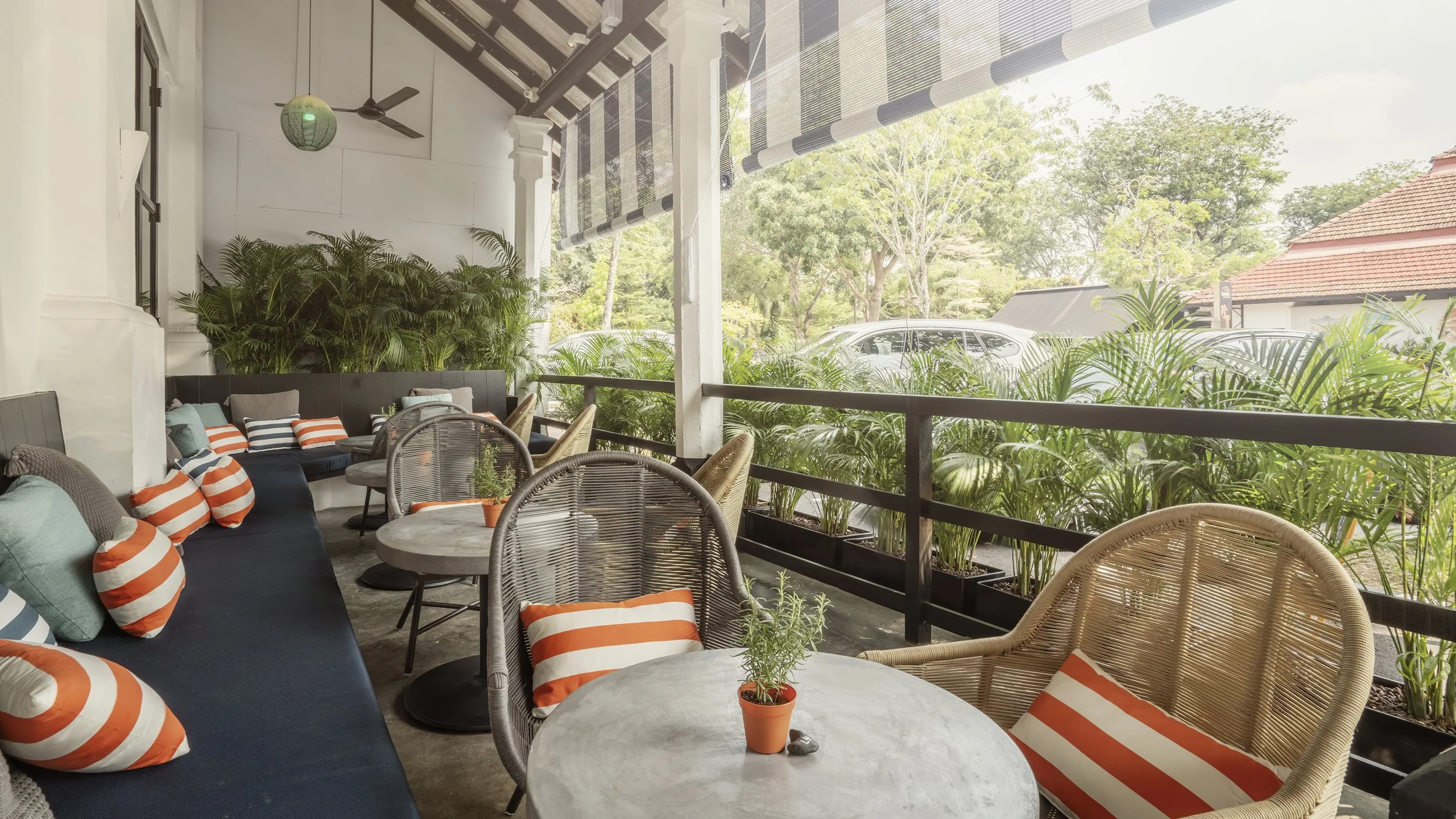 modern restaurant design.jpg