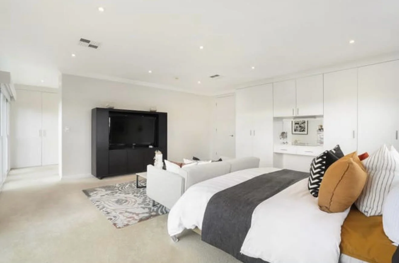III. Rose Bay 
Paint re-fresh for this beautiful family home! #BSPCoatings were engaged to prepare and paint this beautiful home in time for a sales campaign. 
#bspcoatingsbybasti #dulux #painting #renovation