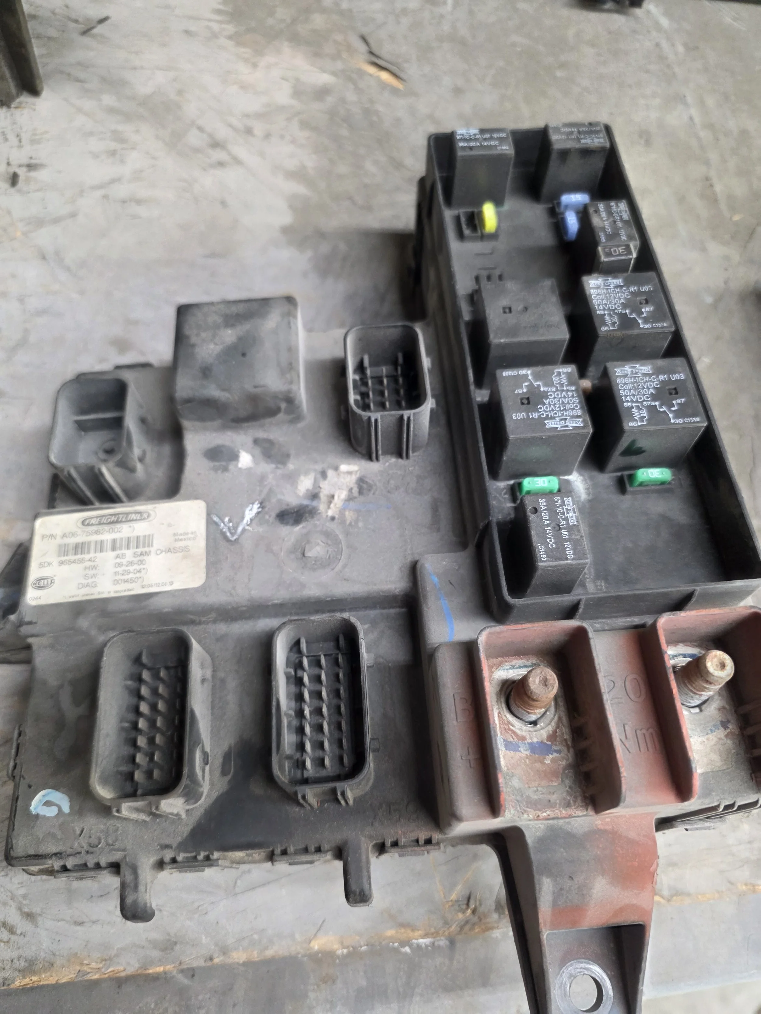 Freightliner Cascadia AB SAM Chassis Module #A06-75982-002