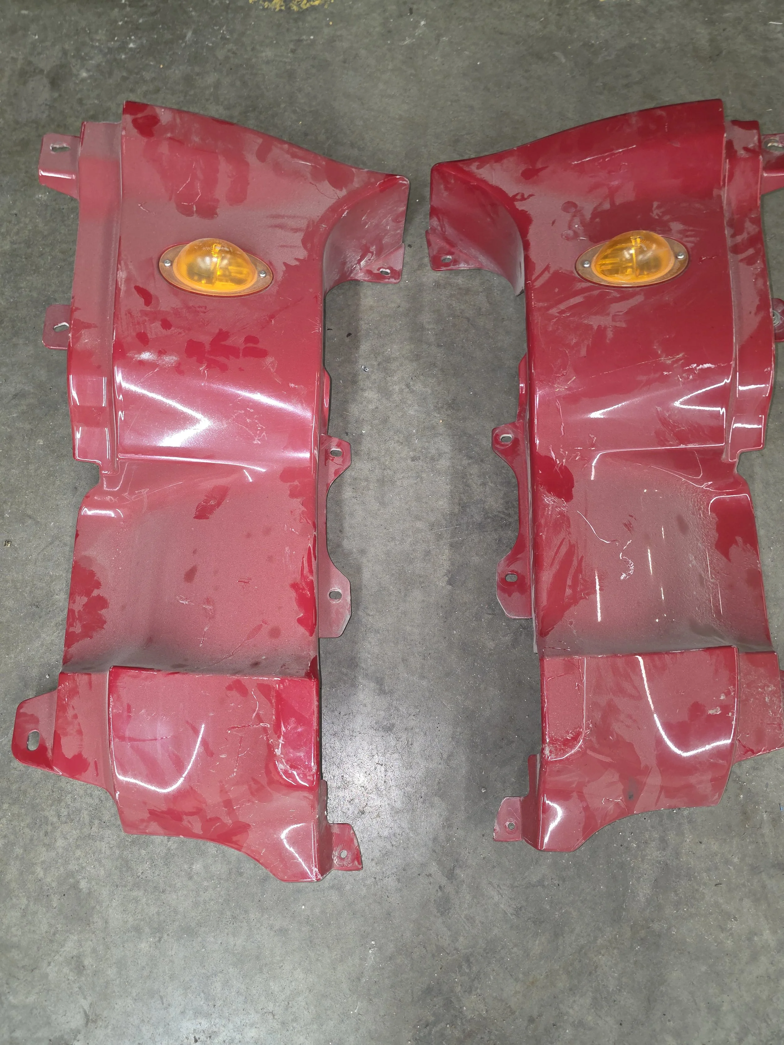 Freightliner Cascadia Cab Fender Hood Panels Driver & Passenger [RED]