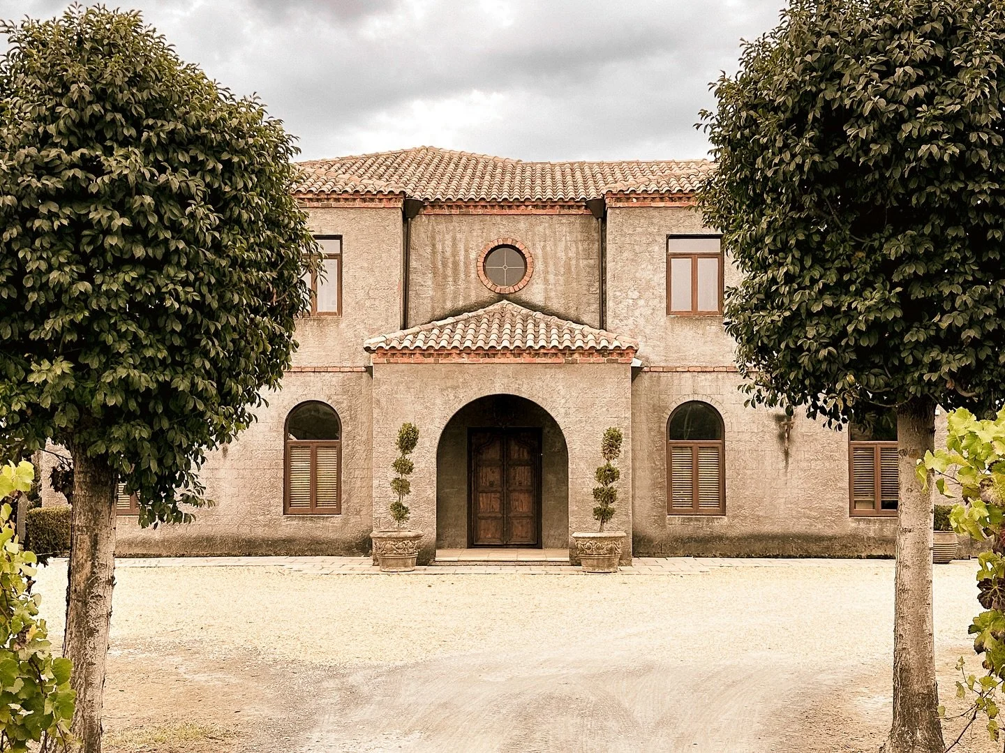 Looks and feels like Italy, only it&rsquo;s Tassie.
@lavillawinestasmania 

#meshhsocial #lavillawines #tastingtrailtas #trailgraze