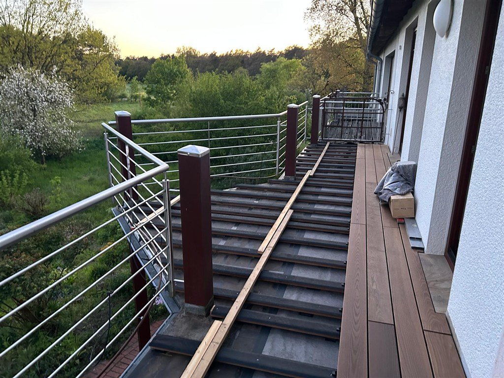 Thermo-Esche Terrassendielen Montage Detail Holzsegen