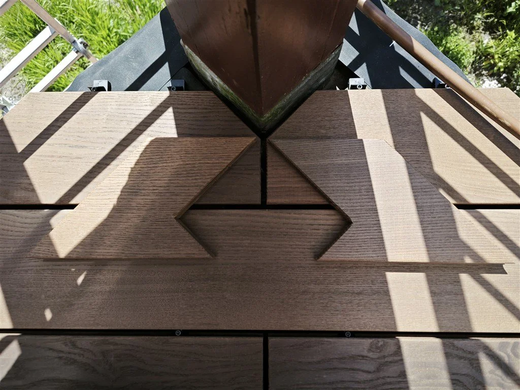 Thermo-Esche Terrassendielen Zuschnitt Pfosten Detail Holzsegen