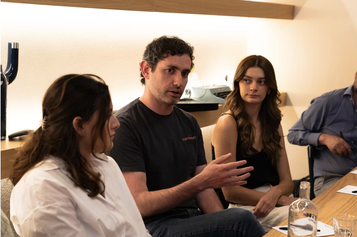 Photo: Part of the Colectivo team delivering Project Digital.