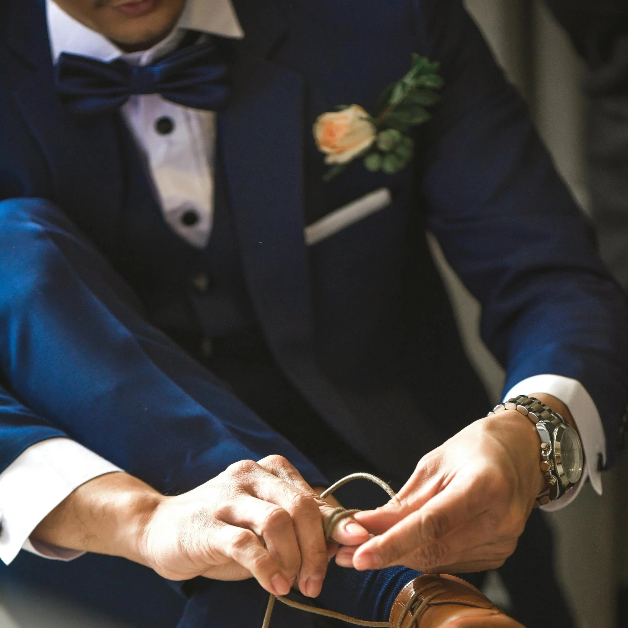 How to Style a Tie for a Navy Suit