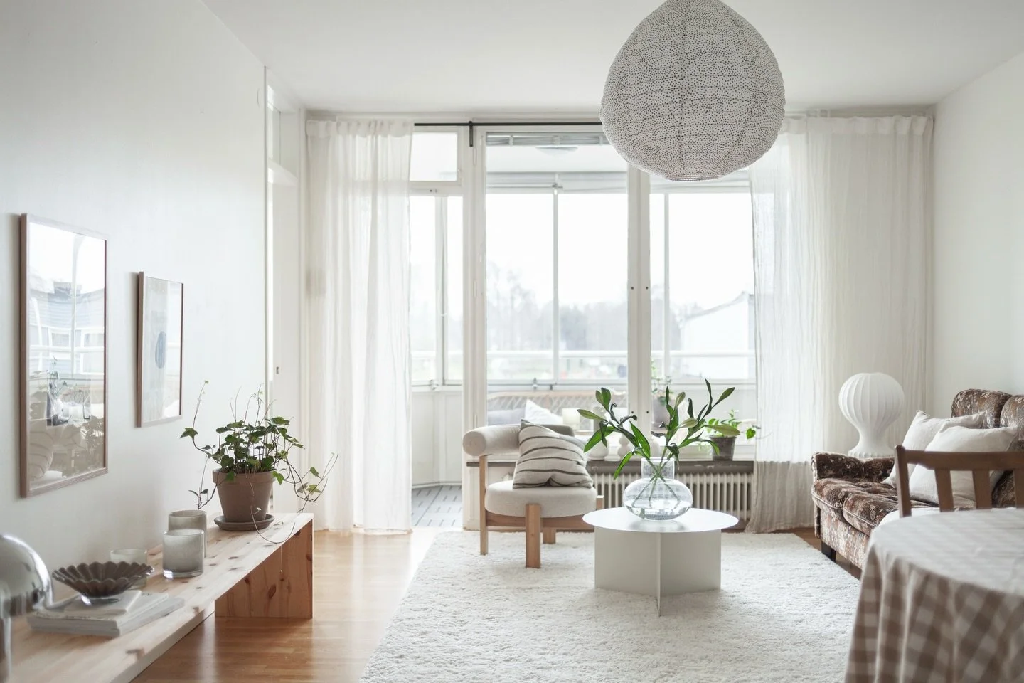 Lerum Andersv&auml;gen 

#photography #hemtillsalu #heminspiration #interiors #homeinterior