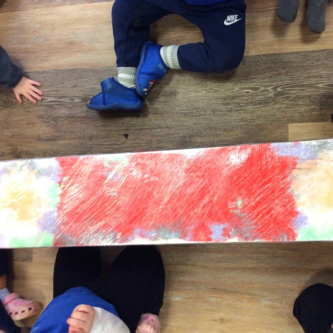 ❤️It's Valentine&rsquo;s Day in the #Brentwood hedgehogs rooms, we have created our very own heart paint sensory display using our favourite colours. We spoke about who in our lives we love, naming our mummies, daddies, and our friends! We then worke