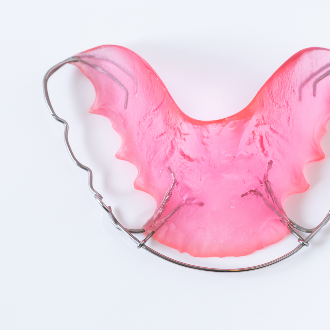 RETAINER