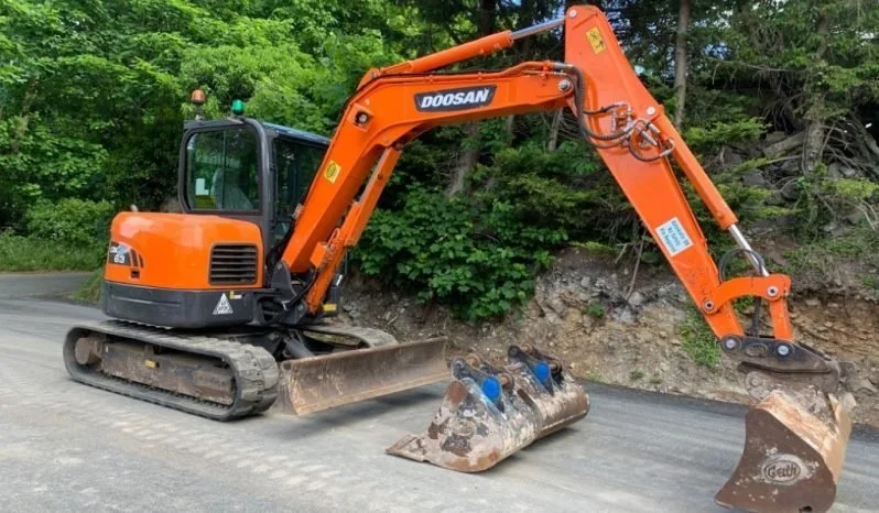 Doosan DX63 Digger