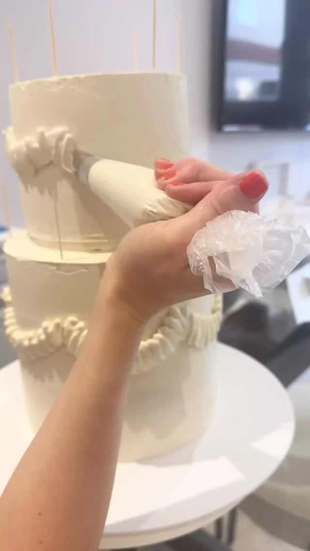 Ready to see the pipework process? Reels are very good at condensing hours of work 🥲 #weddingcake #vintage #cakesofinstagram #redvelvet #essexcakes