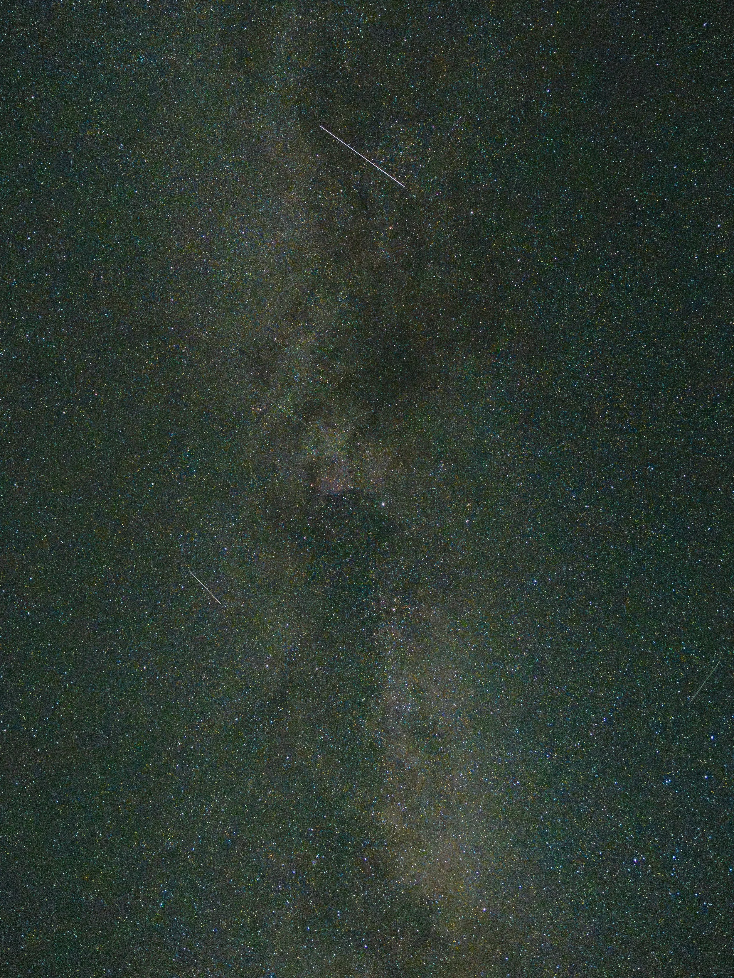 Satellite or Meteor? ☄️🛰️ Lloeren neu Feteor? 
.
.
.
.
.
.
.
#perseids #yourwales #discovercymru #ceredigion #perseidsmeteorshower